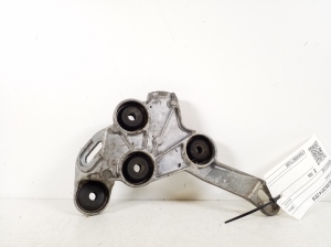 Mercedes Benz C-Class 205 (2014–2021) ABS ploki hoidik A2054312140 - 2
