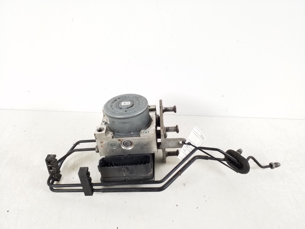 Mercedes Benz C-Class 205 (2014–2021) ABS plokk A2054313112 Mercedes Benz C-Class 205 (2014–2021) ABS plokk A2054313112