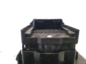 LEXUS IS (2013–2020) Front door glass switch 515681 - 2
