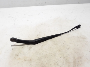   Windshield wiper blade 