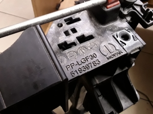  Front frame and its details (TV) 