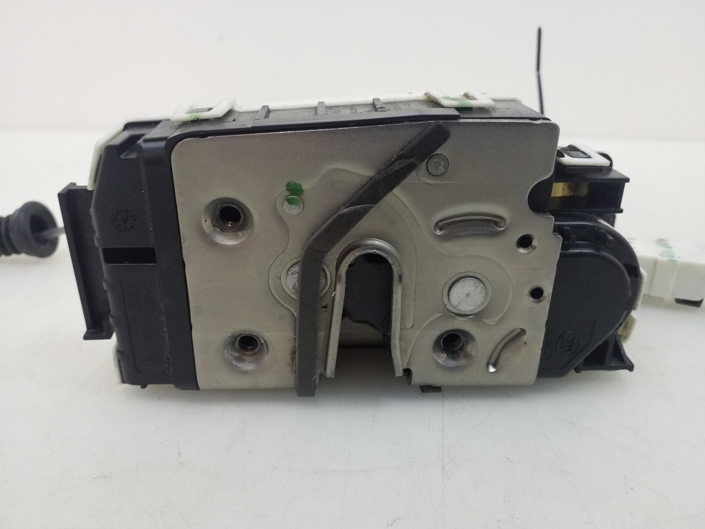 MERCEDES-BENZ B-Class W246 (2011-2020) Front Right Door Lock A1667200435 18788796