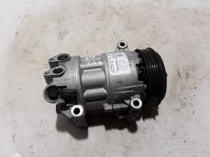  Air conditioner compressor 