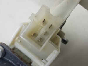 Mercedes Benz B-Class 246 (2011–2017) Front door window regulator motor A2469065200 - 4