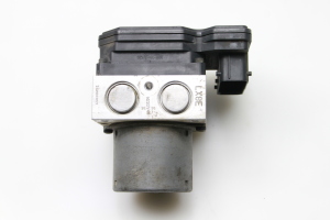 Bloc ABS - 589203U940