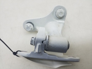 Mercedes Benz B-Class 246 (2011–2017) Rear side door lower hinge A2467300437 - 2