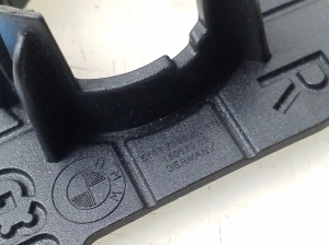 BMW 5 SERIES G30 (2016–2026) Front parking sensor holder 7385352 - 3