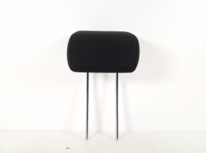 Rear seat headrest