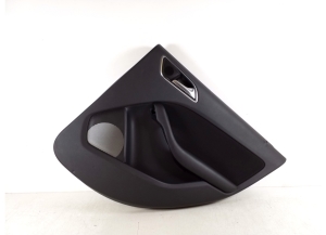 Rear side door panel