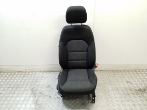 Priekšējais sēdeklis un tā detaļas