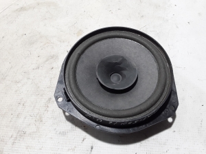   Rear side door speaker 