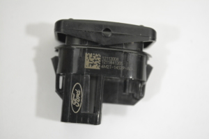 Ford Mondeo IV (2007–2015) Tagumise külgukse aknalüliti 6M2T14529 - 2