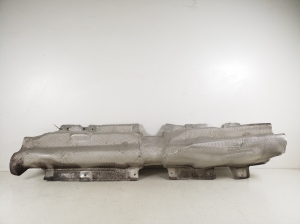 Mercedes Benz CLA-Class W117 (2013–2019) Summuti kuumakaitse A1566820071 - 2