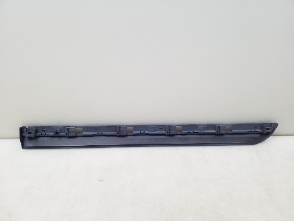 VOLKSWAGEN Passat B8 (2014-2023) Right Side Sliding Door Molding 3G0854950 24967020