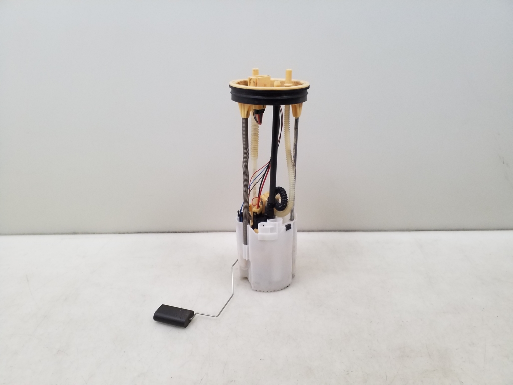 Used Volkswagen Amarok Fuel pump in the tank 2H6919050B
