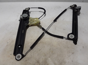   Front door window regulator  - 7197919 