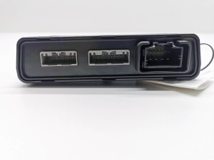 Tesla Model S S (2012–2026) Front door control unit 1003101-00-C - 3