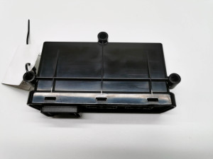 Tesla Model S S (2012–2026) Front door control unit 1003101-00-C - 4