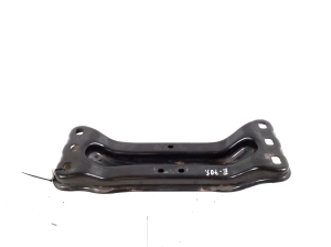 Mercedes Benz C-Class 205 (2014–2021) Getriebehalter A2052401702