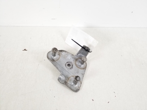 Mercedes Benz C-Class 205 (2014–2021) Halterung ABS Steuergerät A2054312040