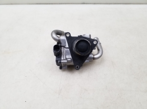  EGR valve 