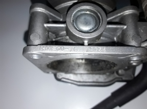 Infiniti G37 (2007–2015) Drosselklappe RME6016 - 2
