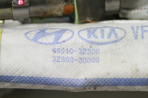 Hyundai i40 (2011–2026) Katuse turvapadi 850103Z300 - 2