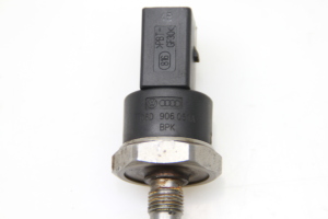  High pressure fuel line sensor 