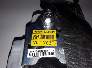 Hyundai i40 (2011–2026) Eesmine turvavöö 888203Z000RY - 2