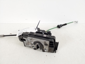 Mercedes Benz C-Class 205 (2014–2021) Front door lock A0997202100 - 3