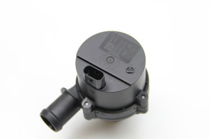 Volkswagen Passat B8 (2014–2023) Auxiliary water pump 5Q0965567 - 2