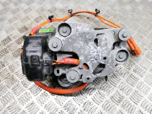  Air conditioner compressor 