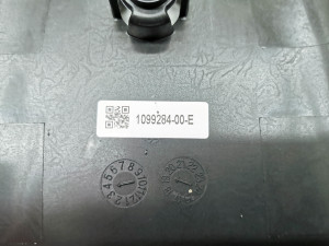 Tesla Model 3 3 (2016–2024) Steering column trim 1099284-00-E - 3