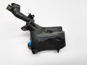 Tesla Model 3 3 (2016–2024) Front washer fluid reservoir 1096062-00-F - 3