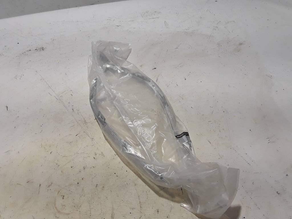 Used RENAULT Scenic Front grille chrome 261A24871R