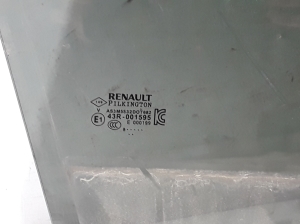  Stiklas galinių šoninių durų 