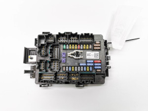 Interior fuse box - 1034409-01-C