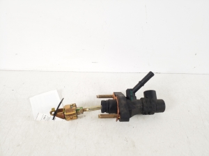 TOYOTA Avensis T25 (2003–2008) Siduri peasilinder 31420-05010 - 2