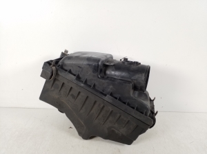 TOYOTA Avensis T25 (2003–2008) Luftfiltergehäuse 17701-0R010 - 2