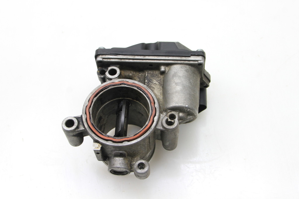 VOLKSWAGEN Passat B6 (2005-2010) Throttle Body 03L128063D 25092835