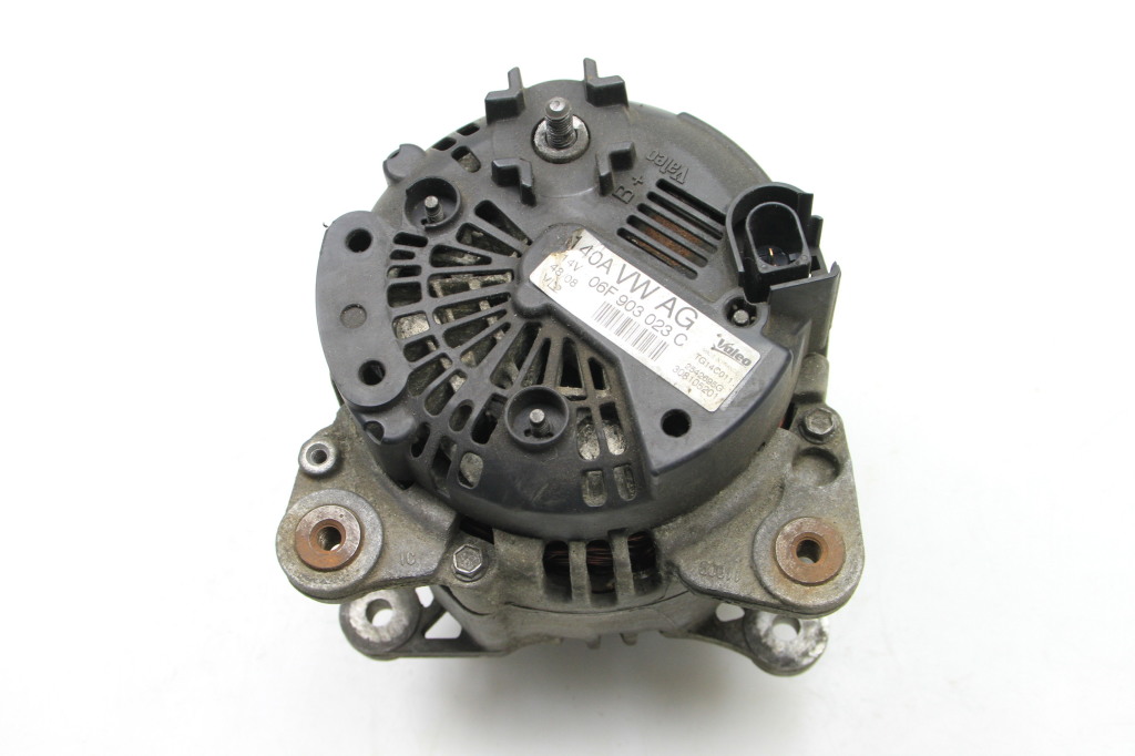 VOLKSWAGEN Passat B6 (2005-2010) Alternator 06F903023C 25092761