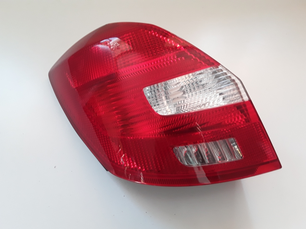SKODA Fabia 2 generation  (2010-2014) Aizmugurējais kreisais lukturis 5J6945095 27592886