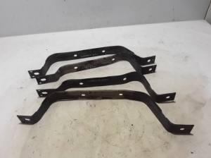 Dodge Durango (2010–2026) Kraftstofftankhalter 4726070AB - 2