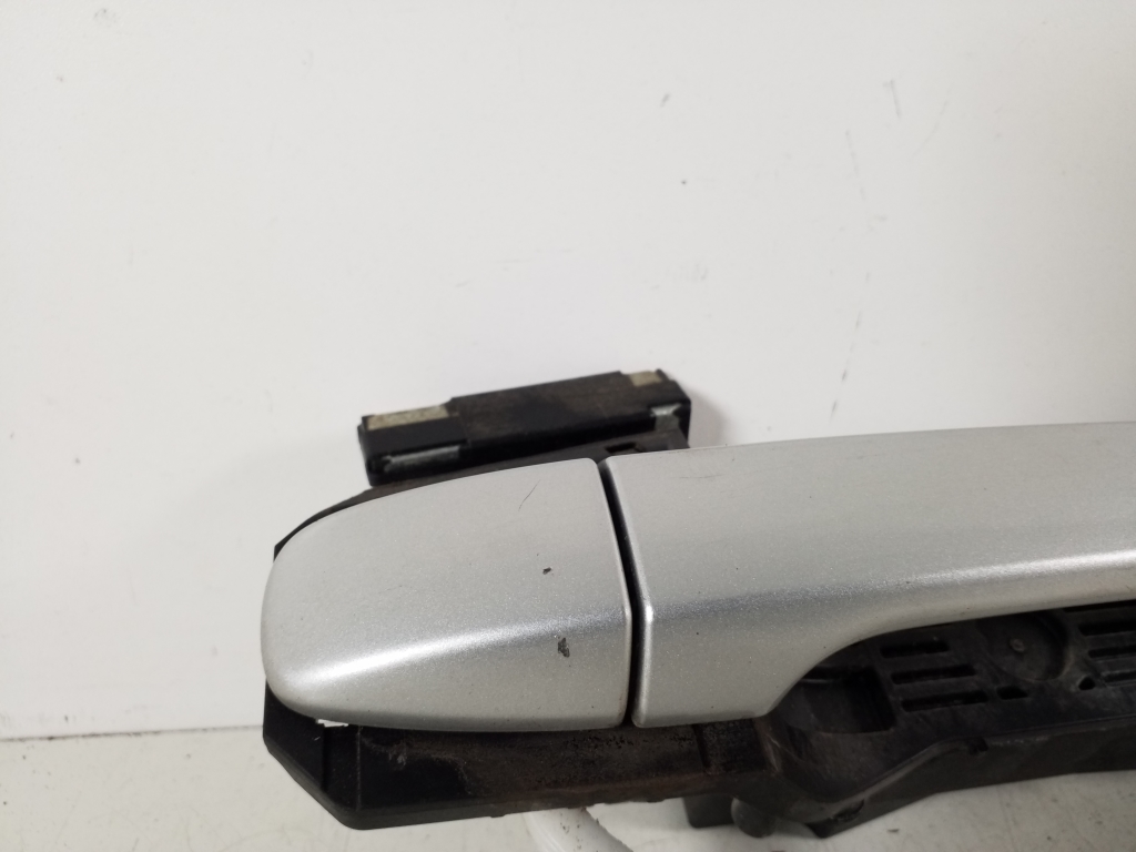 TOYOTA Avensis T27 Right Side Sliding Door Exterior Handle 21611153