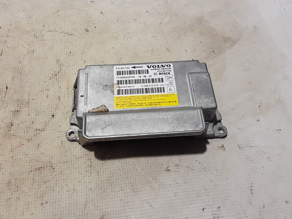 Used VOLVO S60 Airbag module 31451752