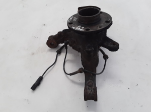 RENAULT Laguna III (2007–2015) Front wheel hub 400150005R - 2