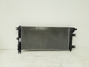NISSAN Leaf II (2017–2026) Cooling radiator 214105SH0A - 3