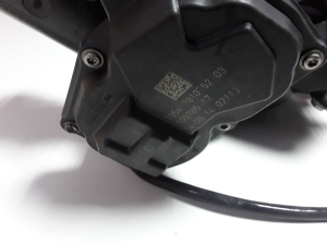 BMW 3 SERIES F30 (2011–2018) Gaasiklapp 7810752 - 2