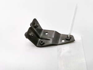 Front fender bracket - 