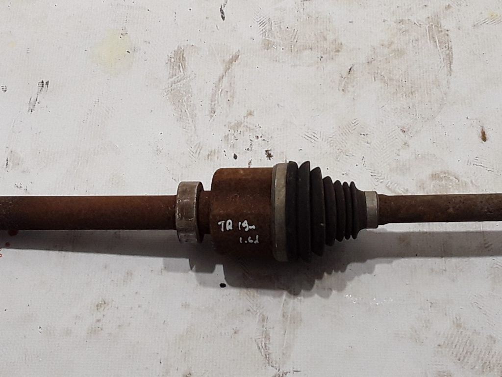 RENAULT Trafic 3 generation (2014-2023) Front Right Driveshaft 391005010R 21016370